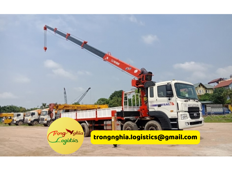 thuê xe cẩu thùng tự hành